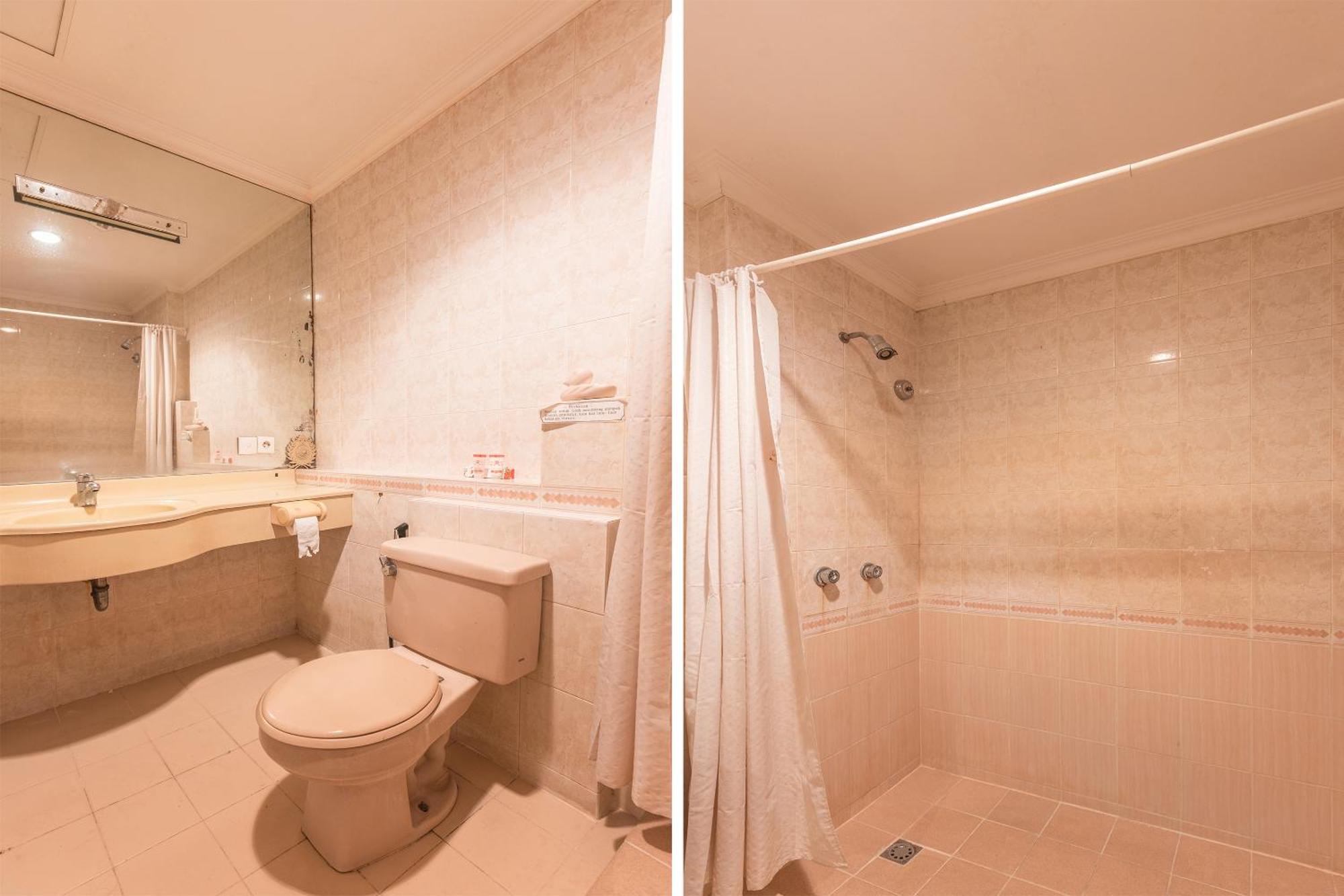 Oyo 671 Hotel Capitol Джакарта Экстерьер фото