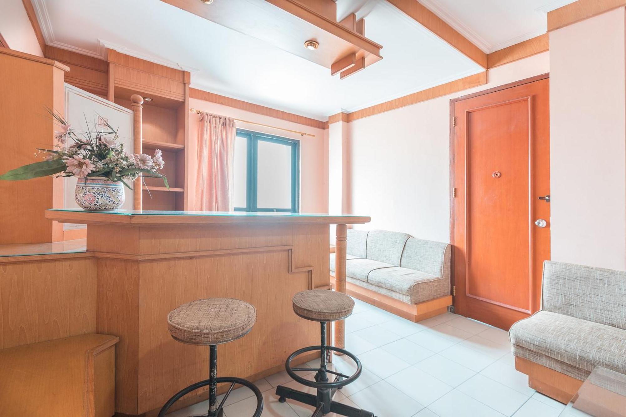 Oyo 671 Hotel Capitol Джакарта Экстерьер фото